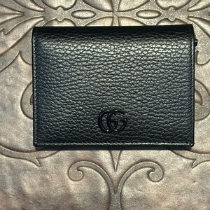 Gucci black marmont wallet